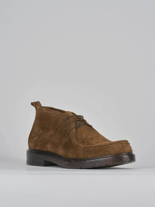 Anfibi camoscio marrone