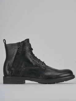 Anfibi pelle nero