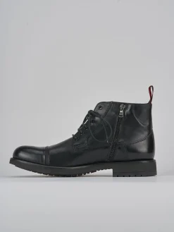 Anfibi pelle nero