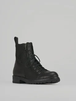 Anfibi pelle nero
