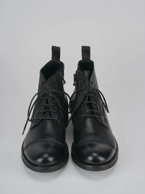 Anfibi pelle nero