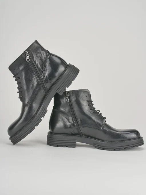 Anfibi pelle nero