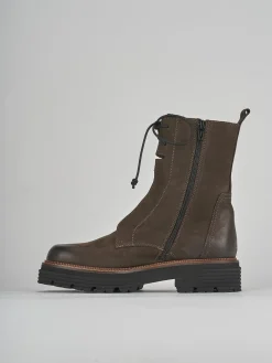 Anfibi tacco 2cm camoscio testa