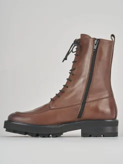 Anfibi tacco 1cm pelle marrone