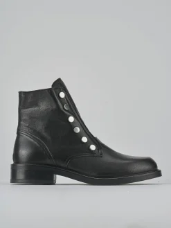 Anfibi tacco 2cm pelle nero