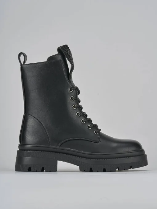 Anfibi tacco 2cm pelle nero