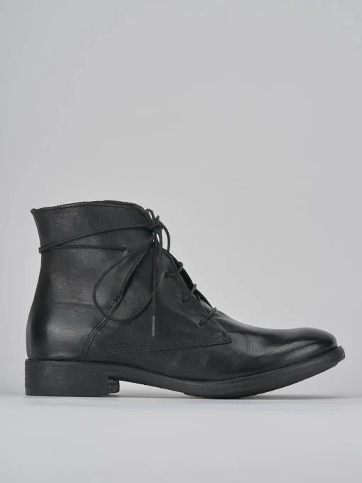 Anfibi tacco 1cm pelle nero