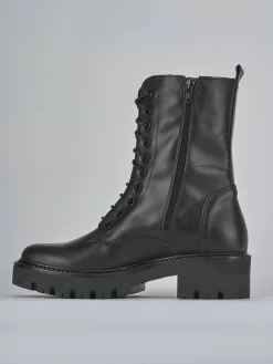 Anfibi tacco 3cm pelle nero