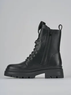 Anfibi tacco 2cm pelle nero
