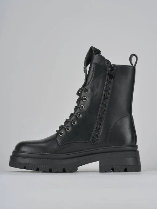 Anfibi tacco 2cm pelle nero