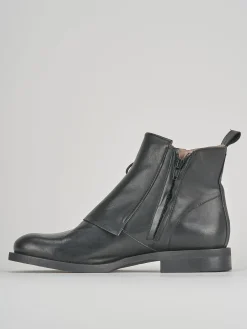Anfibi tacco 1cm pelle nero