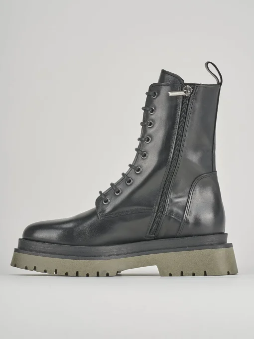 Anfibi tacco 3cm pelle nero