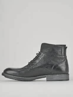Anfibi tacco 1cm pelle nero