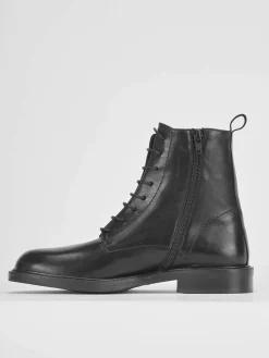 Anfibi tacco 2cm pelle nero