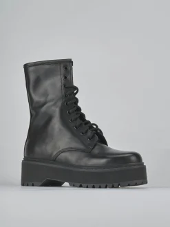 Anfibi tacco 4cm pelle nero
