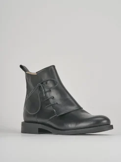 Anfibi tacco 1cm pelle nero