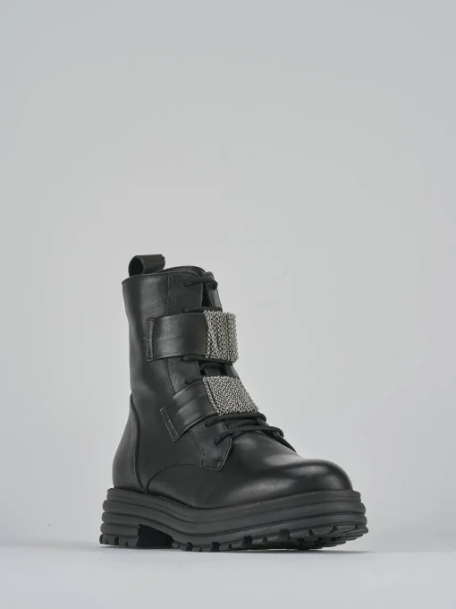 Anfibi tacco 2cm pelle nero
