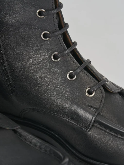 Anfibi tacco 2cm pelle nero