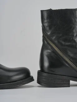 Anfibi tacco 2cm pelle nero