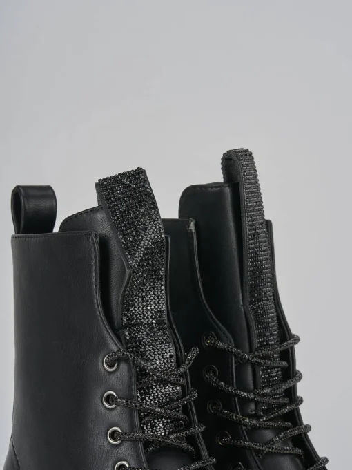 Anfibi tacco 2cm pelle nero