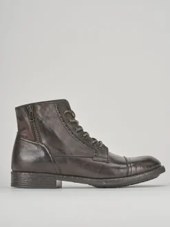 Anfibi tacco 2cm pelle testa