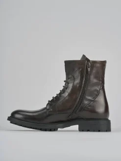 Anfibi tacco 2cm pelle testa