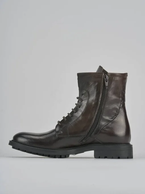 Anfibi tacco 2cm pelle testa