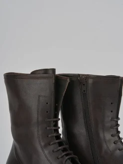 Anfibi tacco 2cm pelle testa