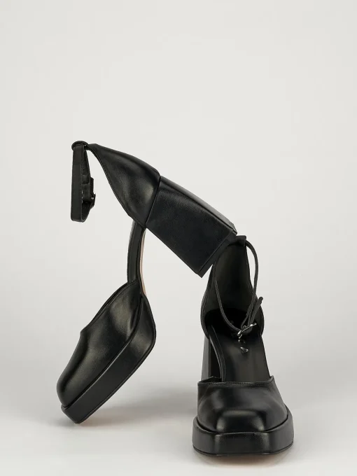 Bebe' tacco 9 cm nero pelle