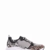 Chunky sneaker fondo gomma e soletto interno in vera pelle. Tomaia in tessuto con riporti in pelle pitonata roccia