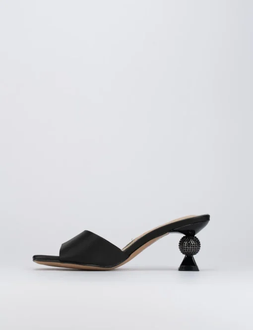 Ciabatta da passeggio tacco 4 cm nero pelle