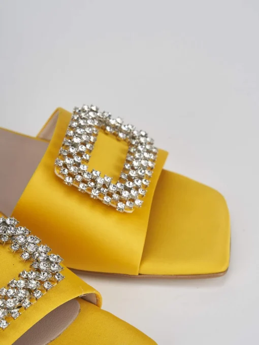 Ciabatta tacco 3 cm giallo raso