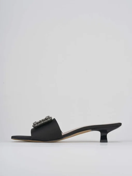 Ciabatta tacco 3 cm nero raso