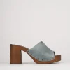 Ciabatta zoccolo da passeggio tacco 7 cm azzurro pelle