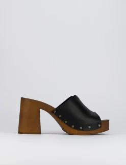 Ciabatta zoccolo da passeggio tacco 7 cm nero pelle
