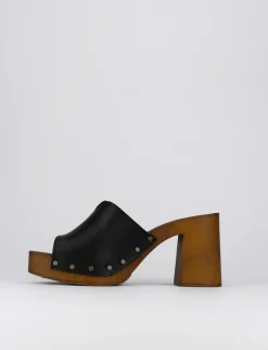 Ciabatta zoccolo da passeggio tacco 7 cm nero pelle