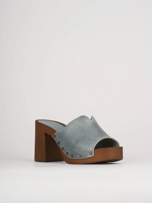 Ciabatta zoccolo da passeggio tacco 7 cm azzurro pelle