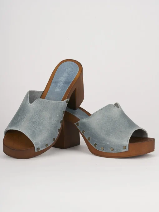 Ciabatta zoccolo da passeggio tacco 7 cm azzurro pelle