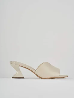 Ciabatte tacco 6cm beige pelle