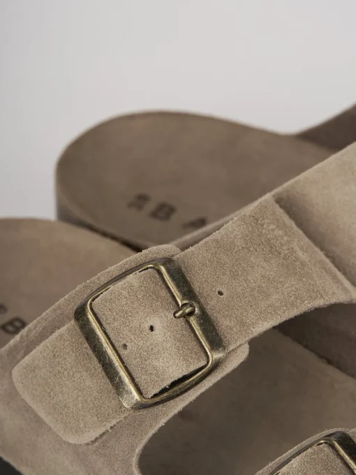 Ciabatte tacco 2cm camoscio beige