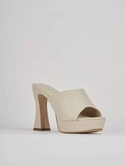 Ciabatte tacco 11cm pelle beige