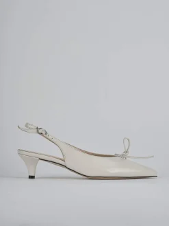 Décolleté e slingback tacco 5cm vernice beige
