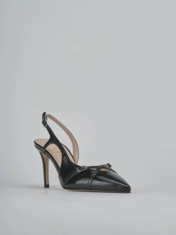 Décolleté e slingback tacco 7cm vernice nero