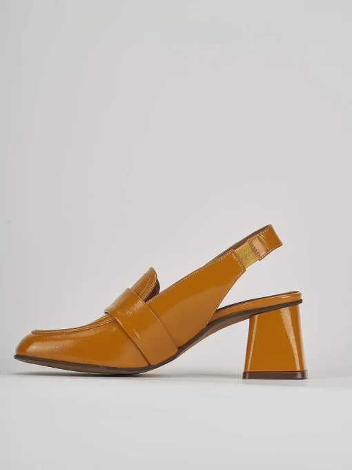 Décolleté e slingback tacco 6cm vernice giallo