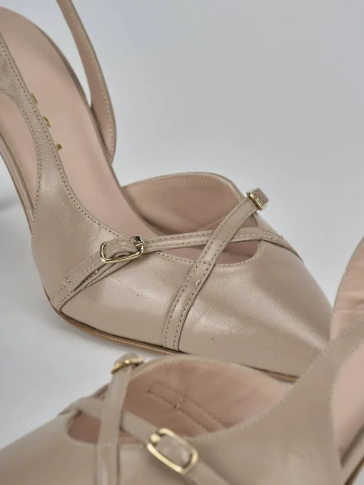 Décolleté e slingback tacco 7cm vernice beige