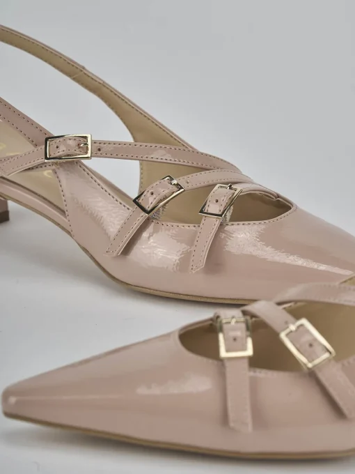 Décolleté e slingback tacco 4cm vernice beige