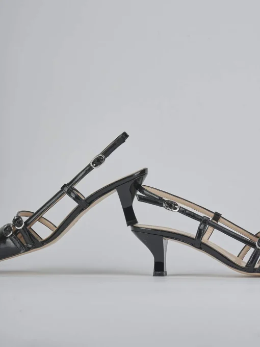 Décolleté e slingback tacco 6cm vernice nero