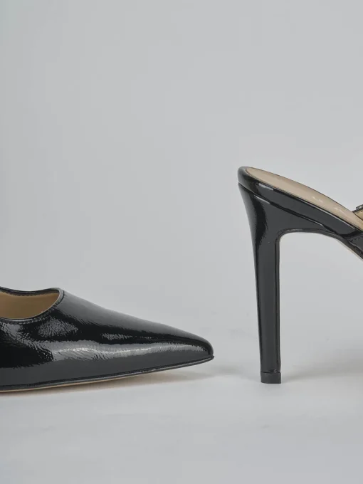 Décolleté e slingback tacco 9cm vernice nero