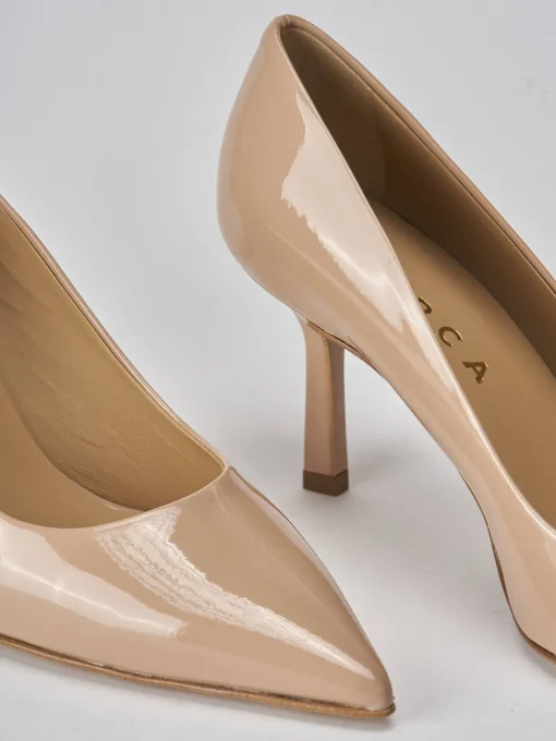 Décolleté e slingback tacco 7cm vernice beige