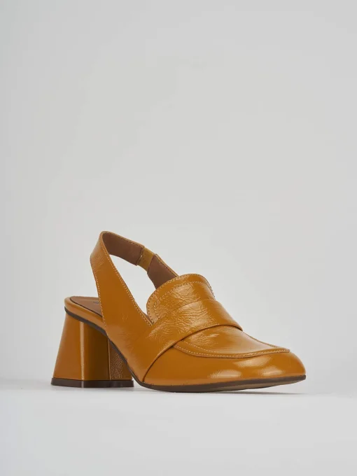 Décolleté e slingback tacco 6cm vernice giallo